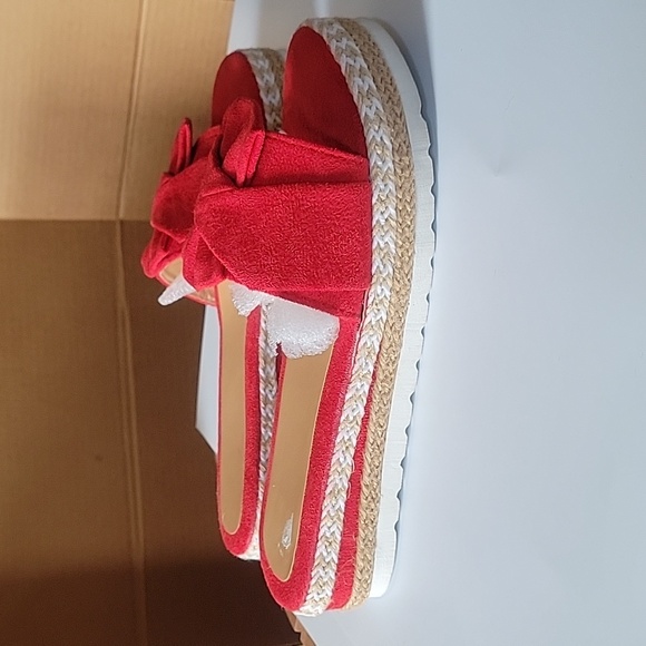 Slip-on sandals - Picture 3 of 5